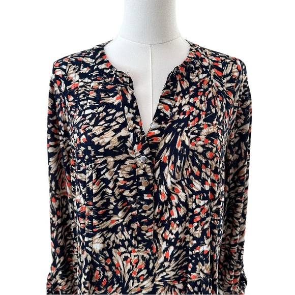 Women's 3X Soft Stretchy PLUS Navy Coral Pleated Roll Tab Work Casual Curvy Top - Picture 2 of 5